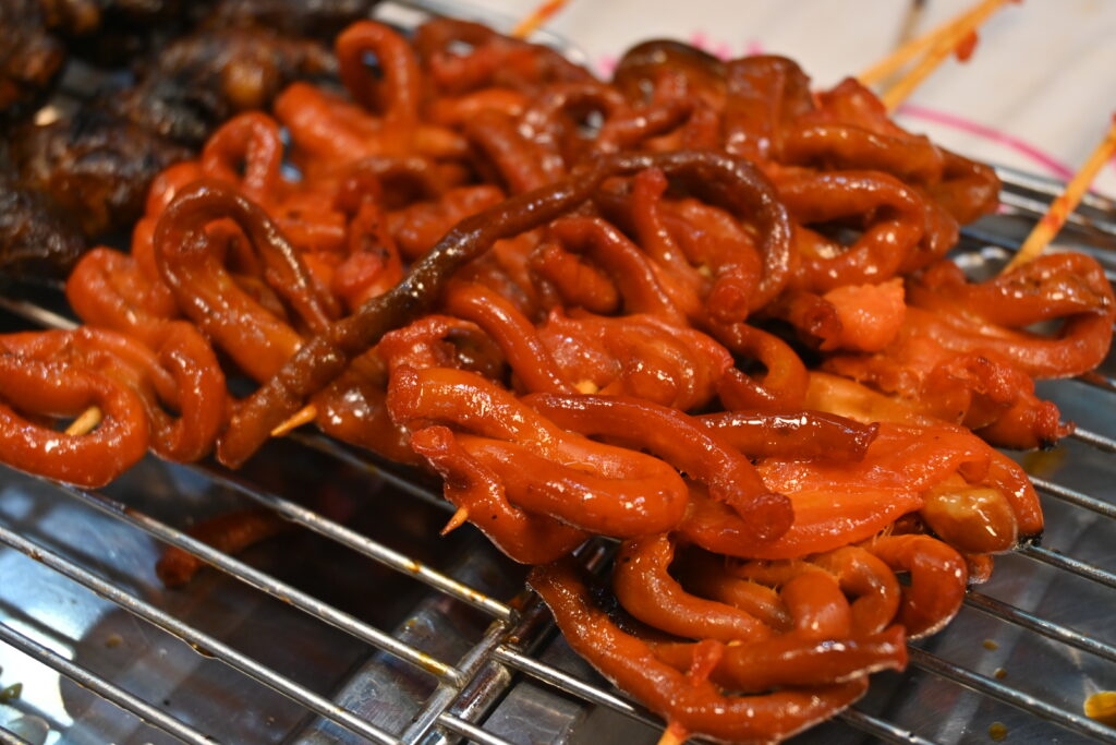 빨간 고추장 소스에 버무려진 떡볶이 한 그릇