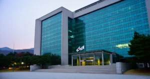 여한구 통상교섭본부장 경질·이재명 지지율 44% 최저…광복절 '이중 악재'
