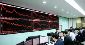 코스피, 미·이란 긴장 고조로 4% 급락…8월 소비자물가 3.1% 재진입